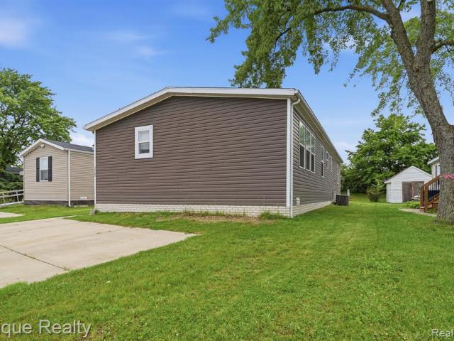 House for sale in Davisburg, Michigan
