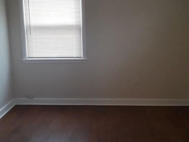Apartment for rent in Park Ridge, Illinois