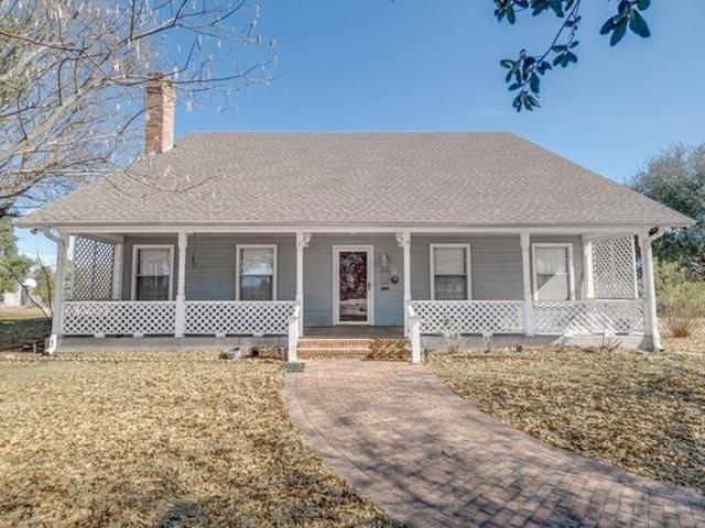Farm for sale in Montalba, Texas