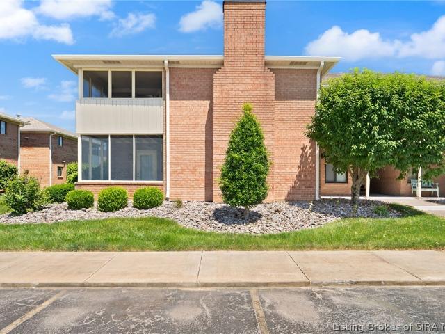 Condo for sale in Jeffersonville, Indiana