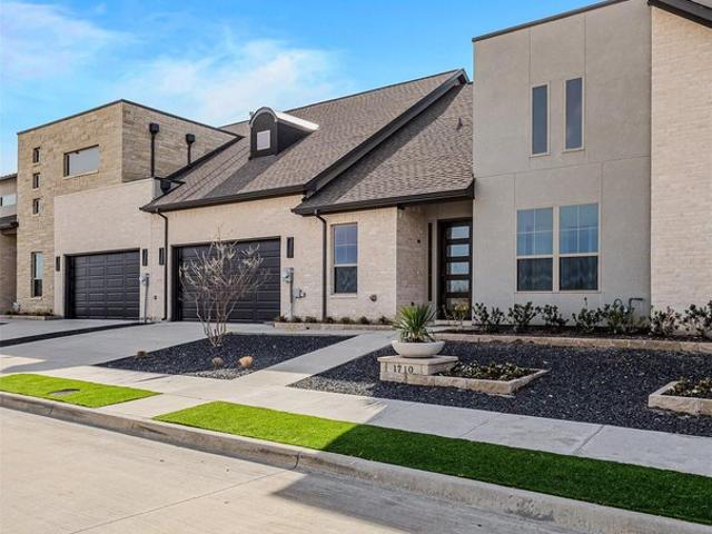 Townhouse for sale in Heath, Texas