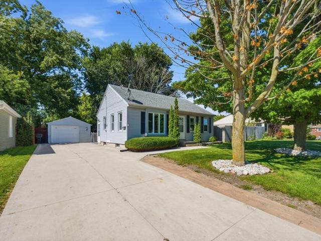 House for sale in West Racine, Racine