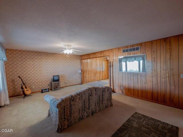 House for sale in Sarcoxie, Missouri