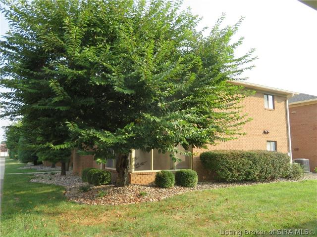 Condo for sale in Jeffersonville, Indiana