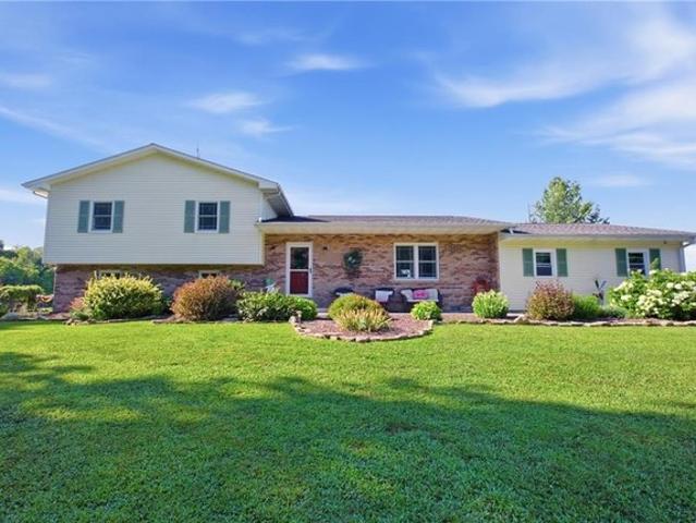 House for sale in Mattoon, Coles County