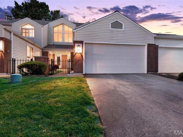 Townhouse for sale in Ballwin, Missouri
