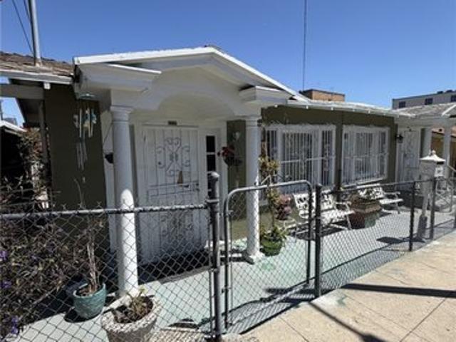House for sale in Canoga Park, California