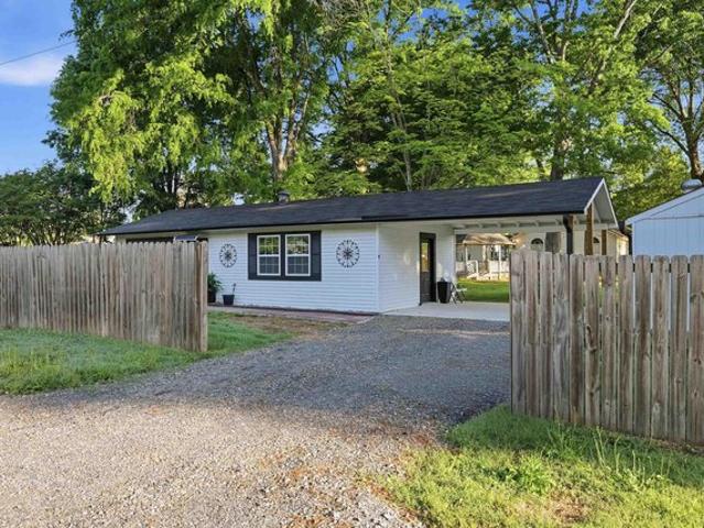 House for sale in Ark