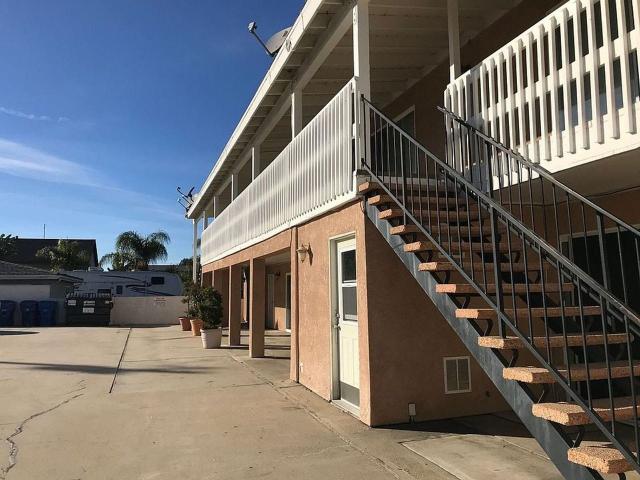 Apartment for rent in Canoga Park, California