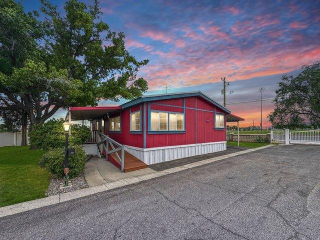 House for sale in West Valley City, Utah