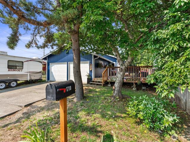 House for sale in Elma, Washington