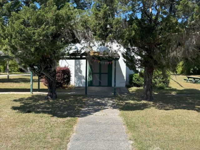 House for sale in Hosford, Florida