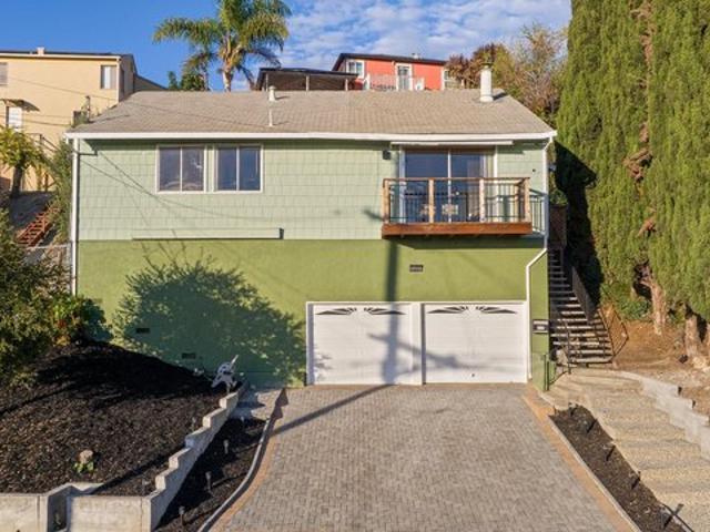 House for sale in Hayward, California