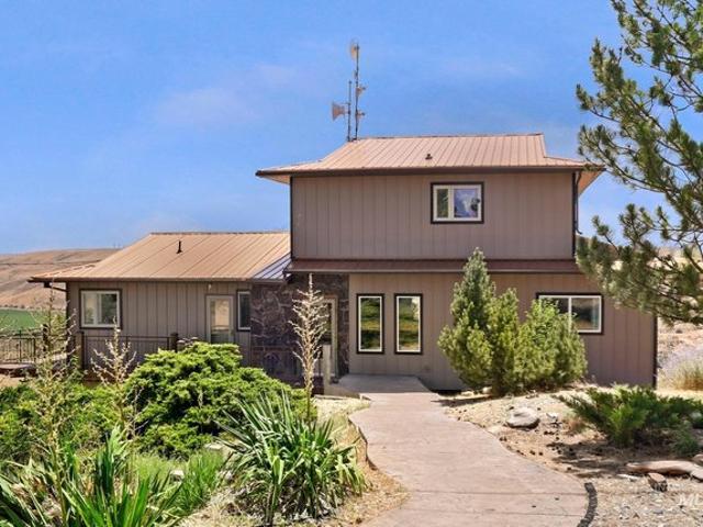 House for sale in Bliss, Idaho