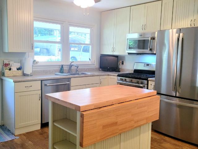 House for sale in Hampton, Illinois