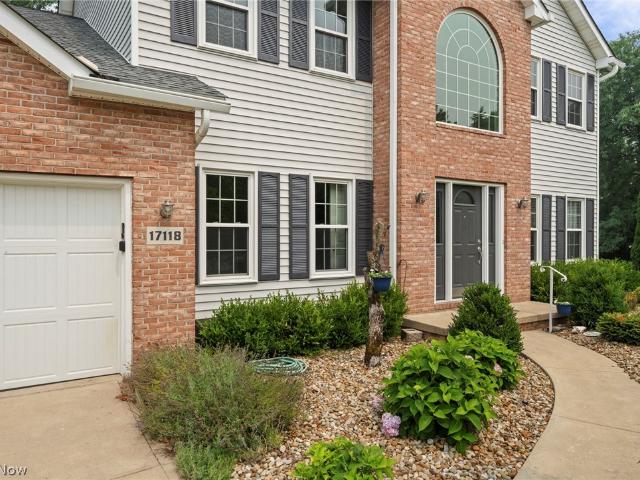 House for sale in The Preserve of Strongsville, Strongsville