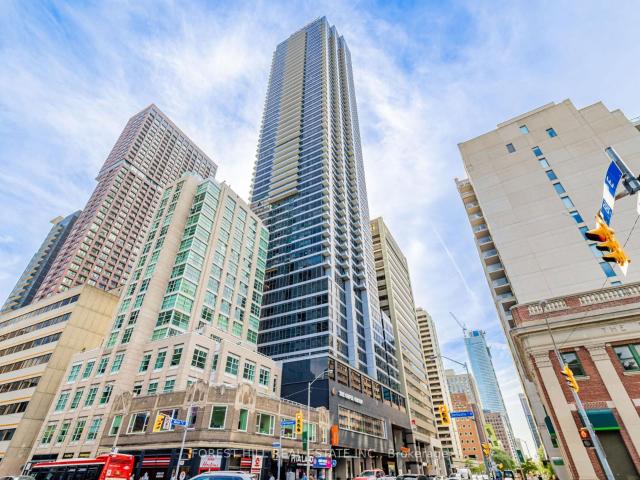 Condo for sale in Toronto, Golden Horseshoe