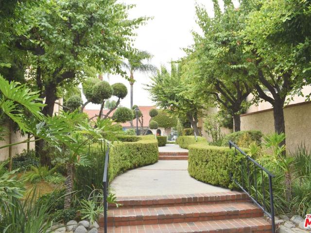 Townhouse for sale in Burbank, California