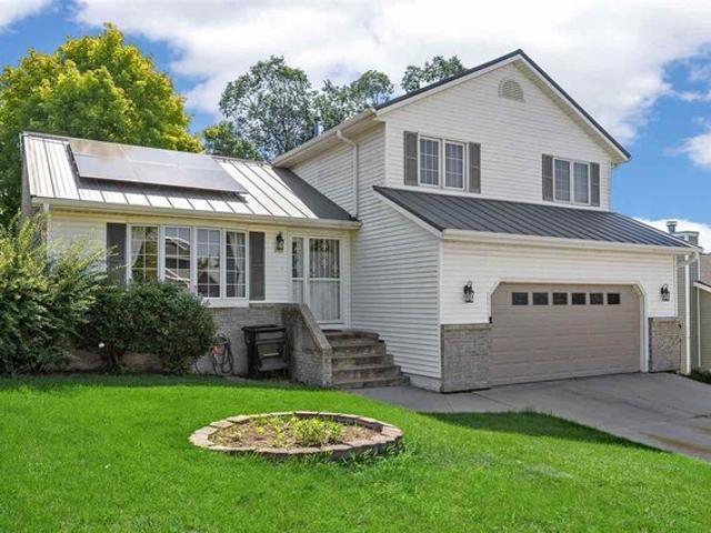 House for sale in Linn, Iowa