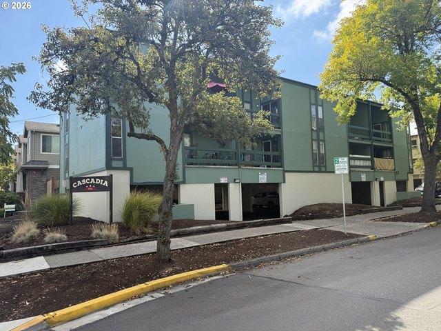 House for sale in College Hill, Eugene