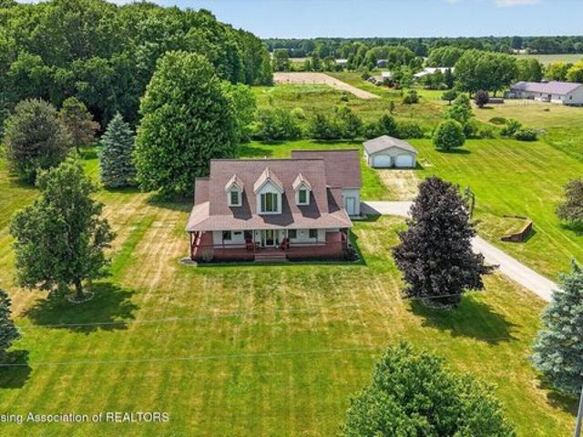 House for sale in Chesaning, Michigan