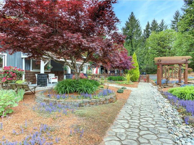 House for sale in Heisson, Washington