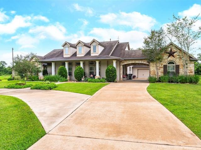 House for sale in Rosharon, Texas