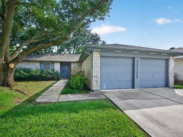 House for sale in Friendswood, Texas