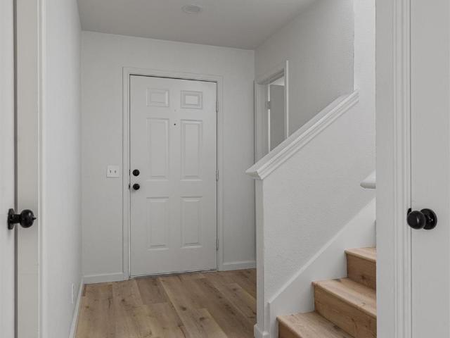House for sale in Manor