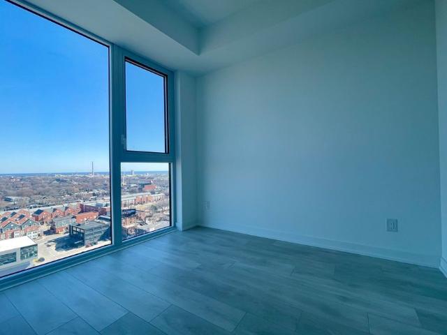 House for rent in Toronto Centre, Toronto