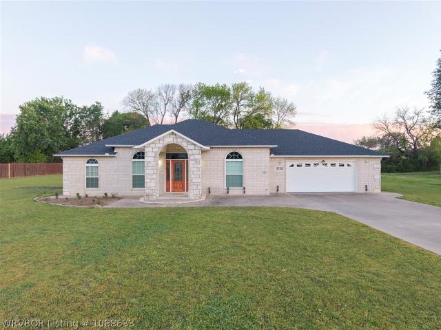 House for sale in Ark