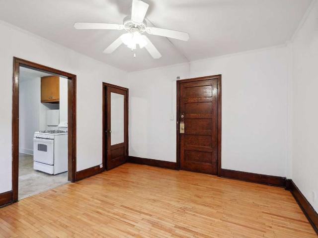 Apartment for rent in Macalester - Groveland, Ramsey