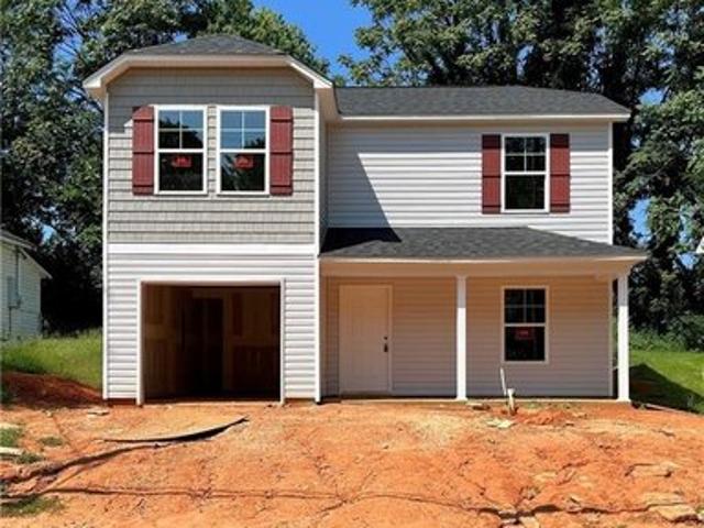House for sale in Pfafftown, North Carolina