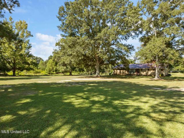 House for sale in Forest, Scott County