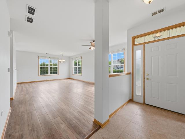 Townhouse for sale in Lockport, Illinois