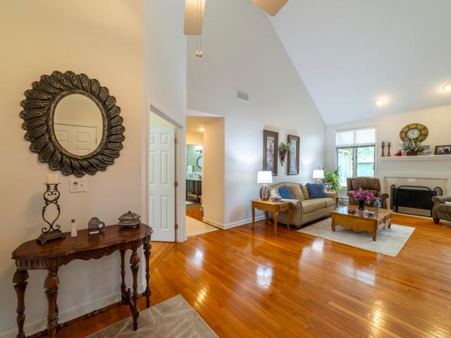 House for sale in De Motte, Jasper County