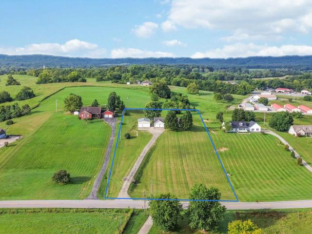 House for sale in Stanford, Kentucky