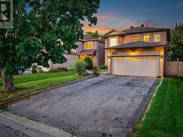 House for sale in Pickering, Golden Horseshoe