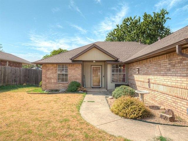 House for sale in Choctaw, Oklahoma County