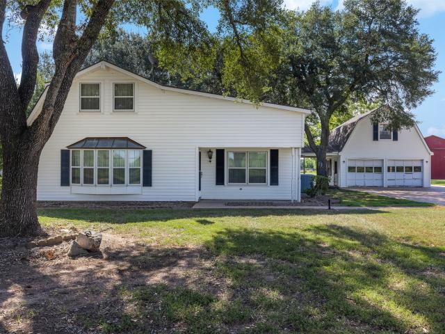 Farm for sale in Sealy, Austin County