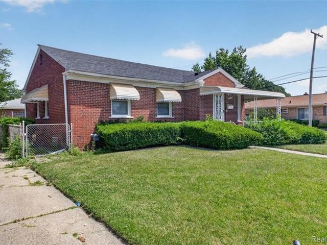 House for sale in Eastpointe, Michigan