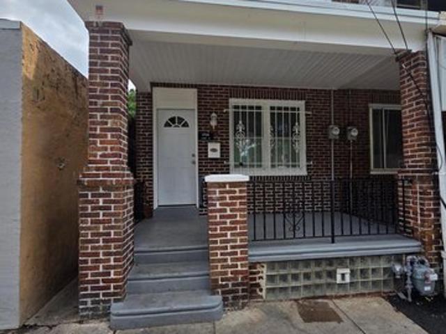 Townhouse for sale in Camden, New Jersey