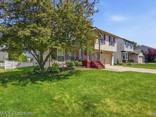 House for sale in Hartland, Michigan