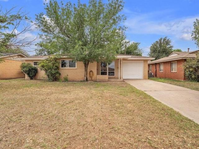 House for sale in Howard, Texas