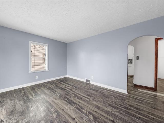 House for sale in Alliance, Stark County