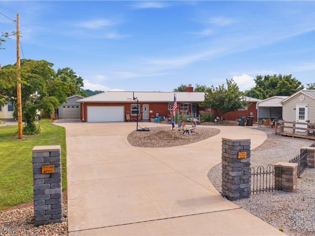 Commercial for sale in Belpre, Ohio