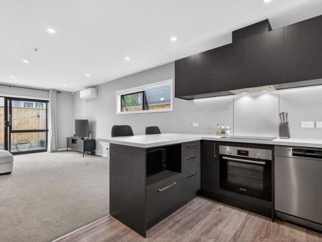 Townhouse for rent in Days Bay, Wellington