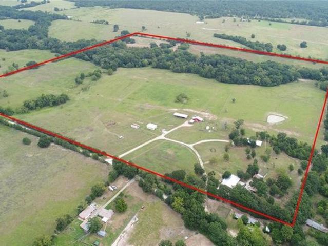 Farm for sale in Crockett, Texas