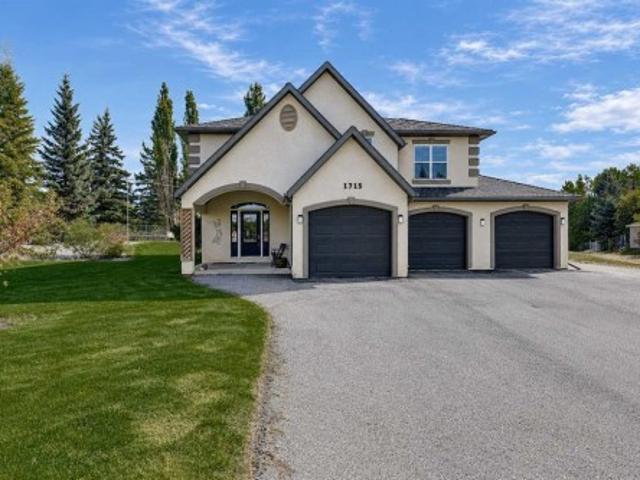 House for sale in Alberta