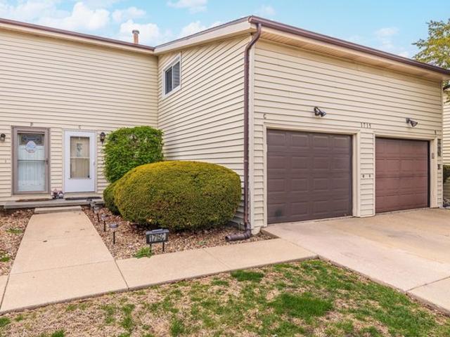 Condo for sale in Mclean, Illinois